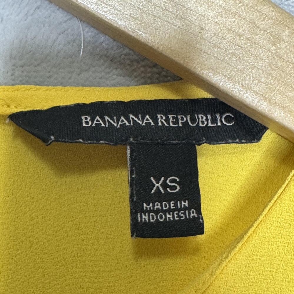 Banana Republic Sleeveless Blouse Womens XS Yellow Black Trim Layered Top - Picture 3 of 9
